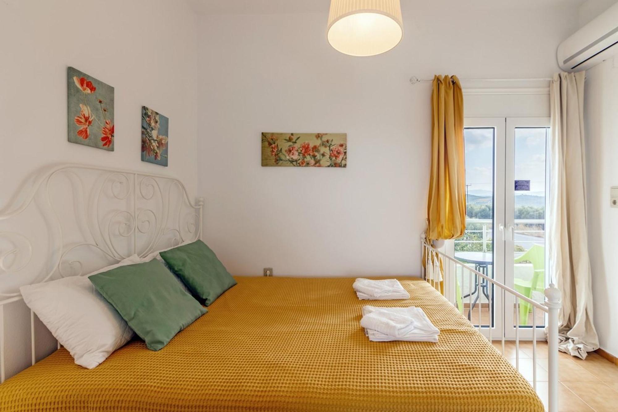 Amazing Villa Chrysanthi With Private Pool In Heraklion Epano Vathia Экстерьер фото