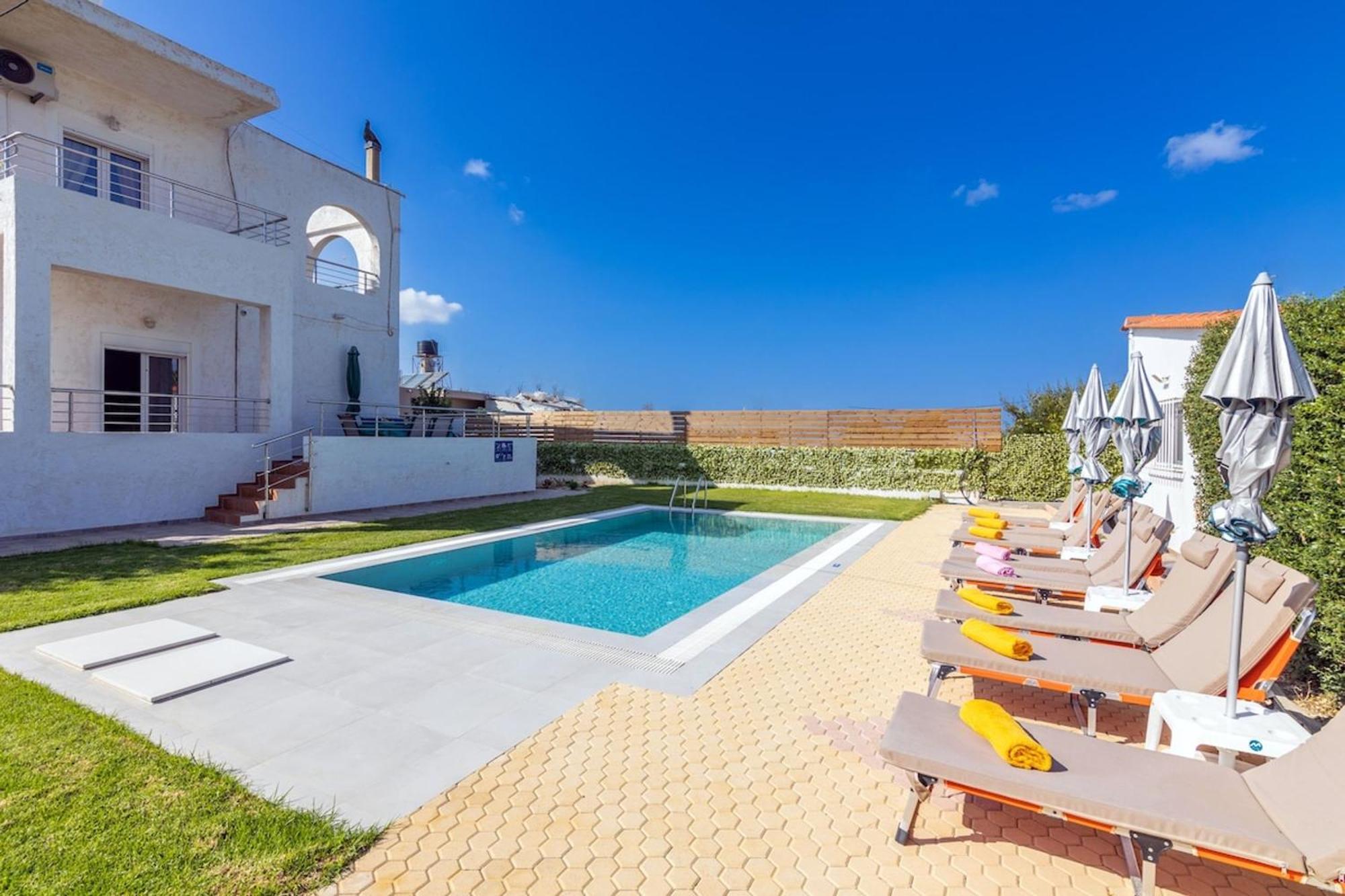 Amazing Villa Chrysanthi With Private Pool In Heraklion Epano Vathia Экстерьер фото